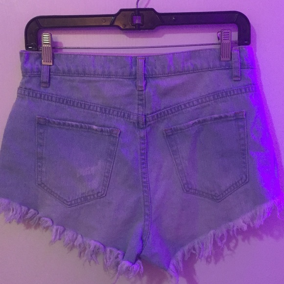 Denim shorts - Picture 3 of 3